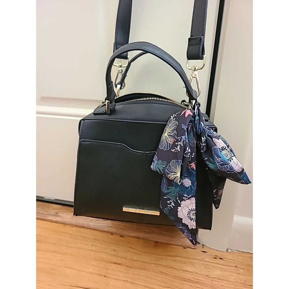 Steve Madden satchel crossbody bag Black Ribbon Gold zipper pockets - Picture 3 of 16